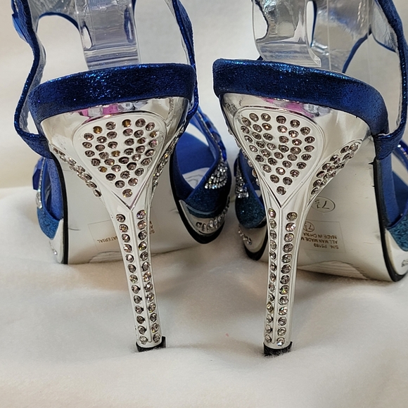NWOT Elegant Blue and Silver Heels - Picture 7 of 11